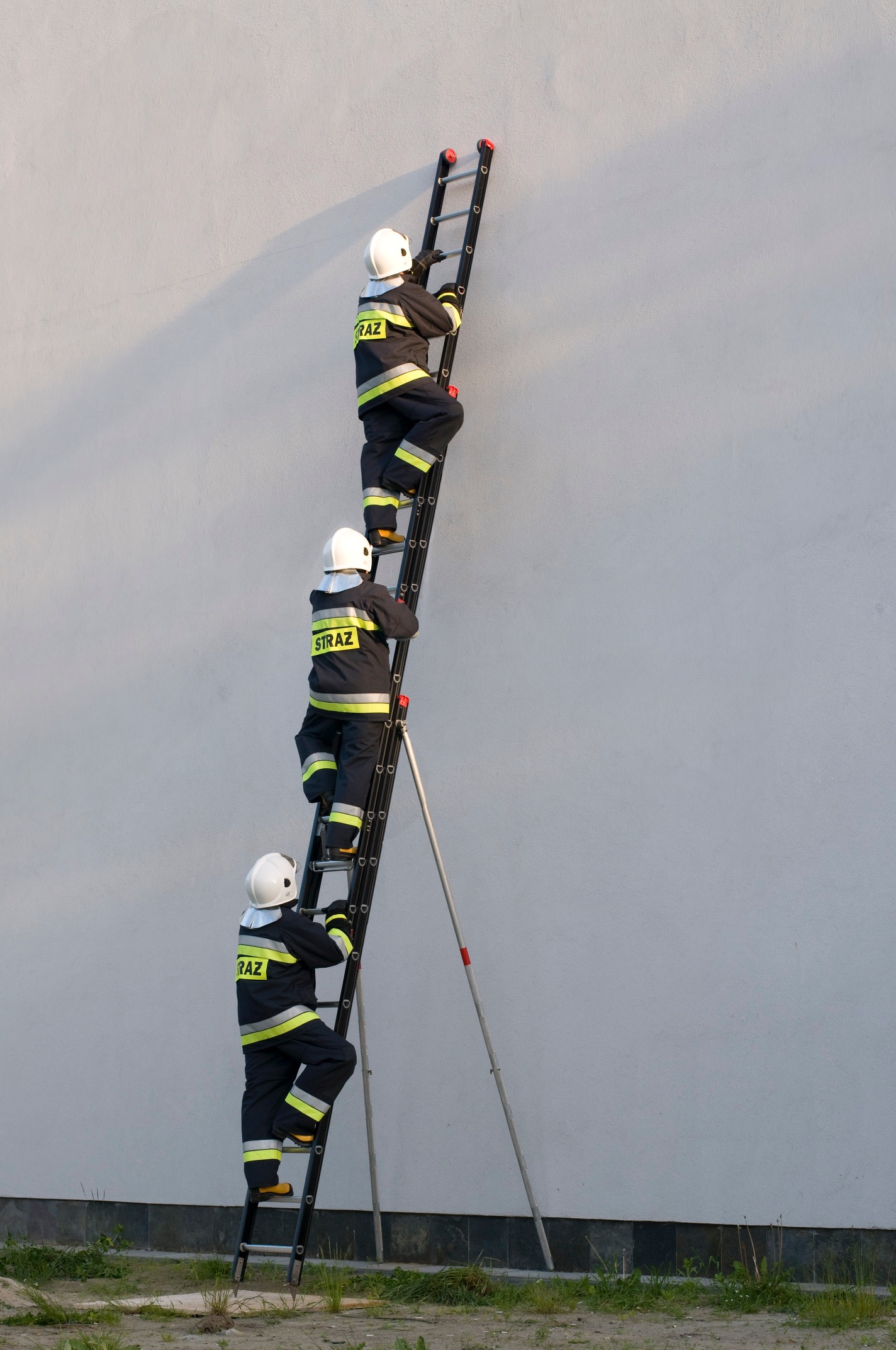 Drabina pożarnicza DNW 3080 - zaopatrzenie straży Varia